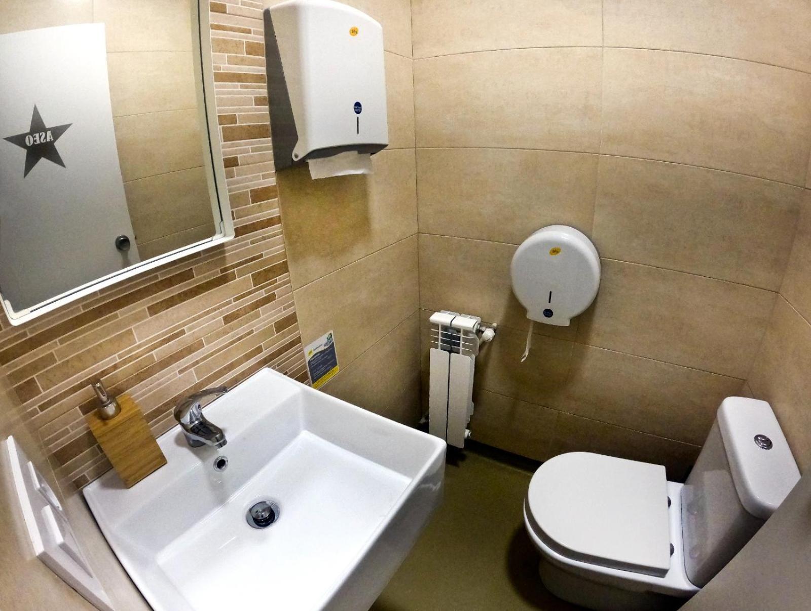 W14 Hostales Vigo Extérieur photo